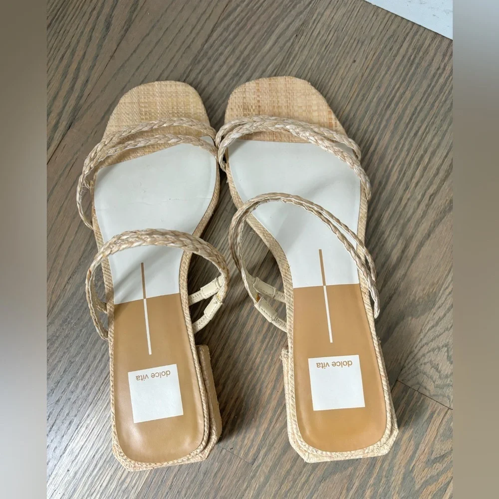 Dolce Vita Beige Tan Haize sandals- size 8.5